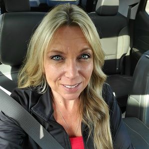 Meet your Posher, Karrie